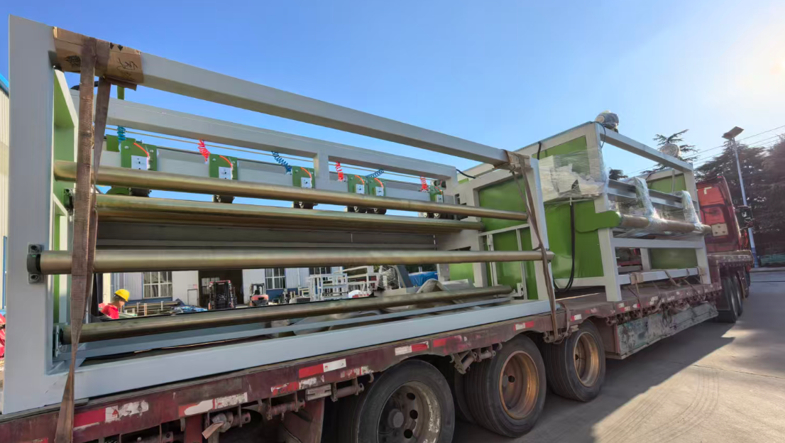 Fully Automatic Eyelet Punching Machine For Tarpaulin Banner(图7) Fully Automatic Eyelet Punching Machine For Tarpaulin Banner(图7)