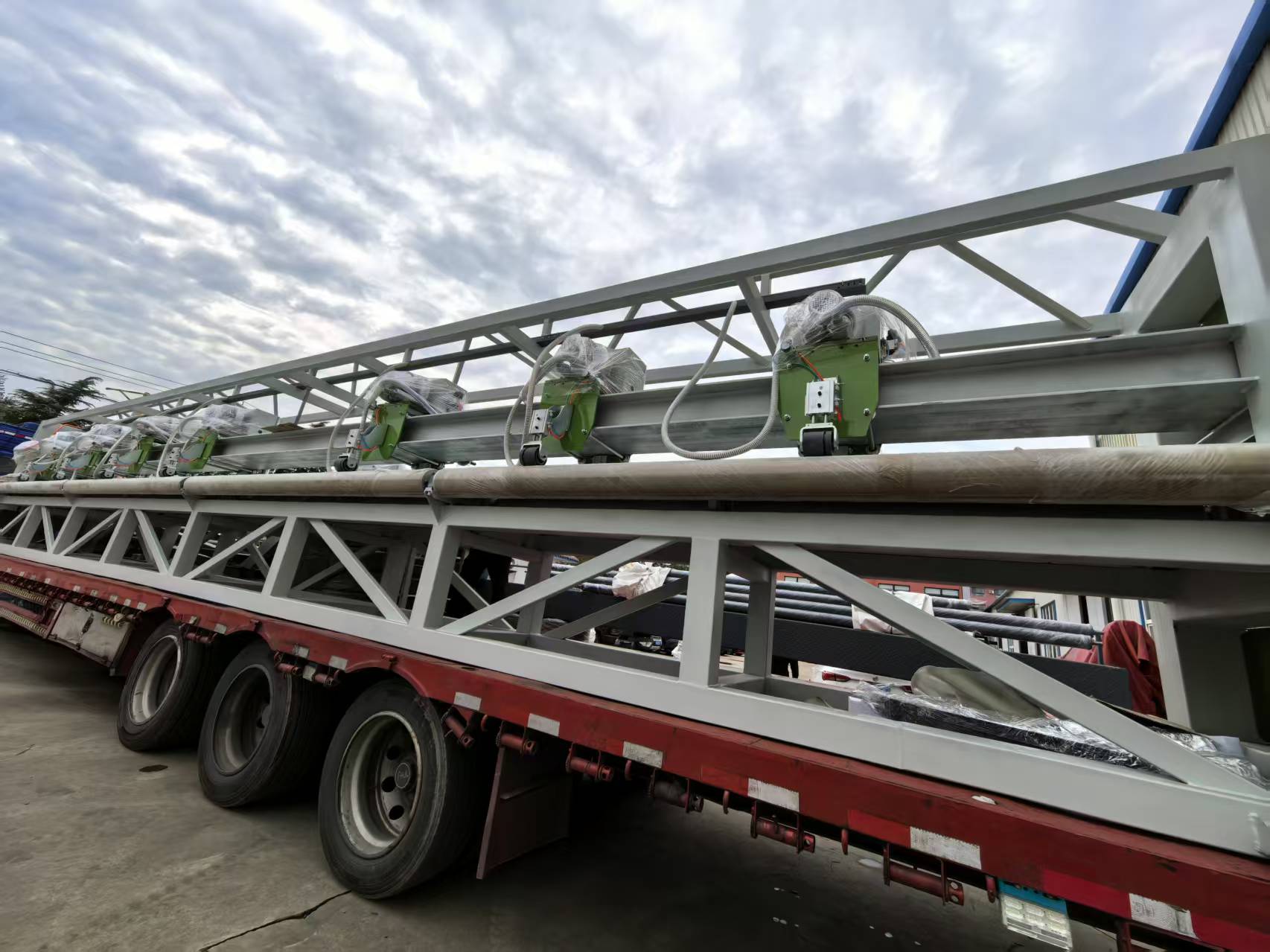 16m tarp welding machine delivery (图1) 16m tarp welding machine delivery (图1)