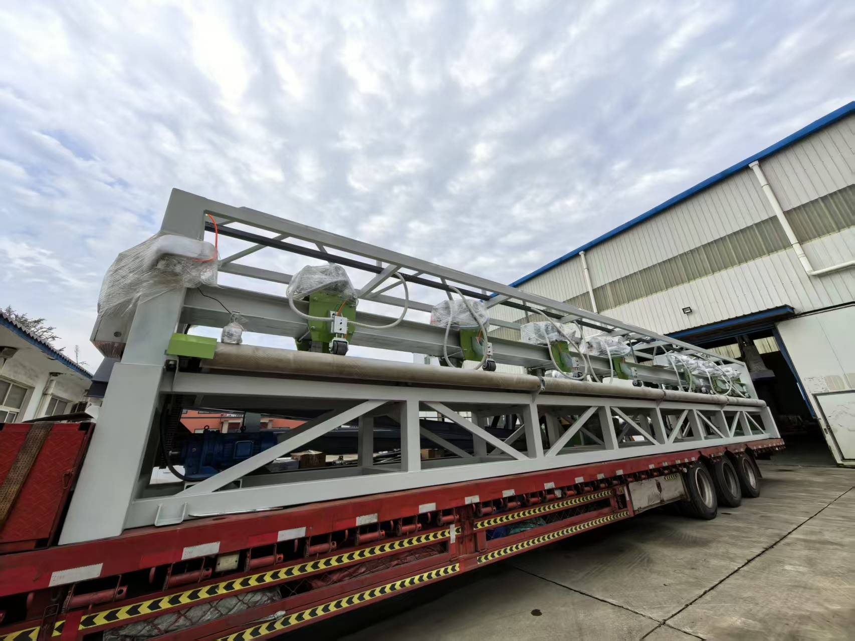 16m tarp welding machine delivery (图2) 16m tarp welding machine delivery (图2)