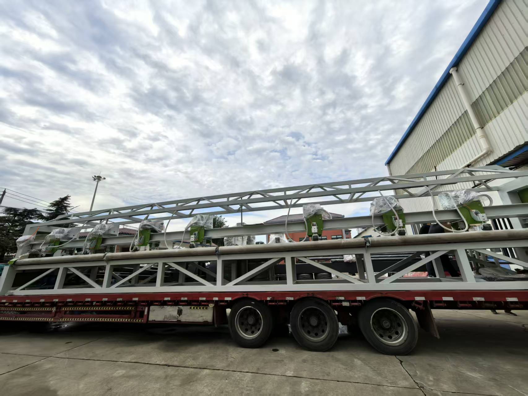 20m Tarpaulin Welding Machine Delivery Again (图1) 20m Tarpaulin Welding Machine Delivery Again (图1)