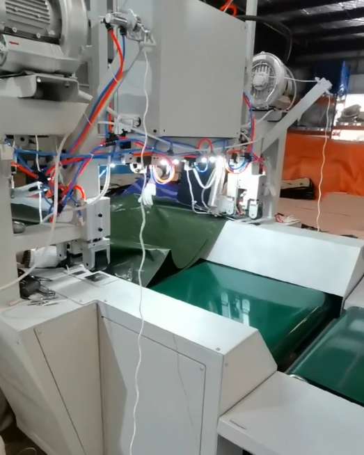 Hemming Machine With Rope Cutting Automatically (图1) Hemming Machine With Rope Cutting Automatically (图1)